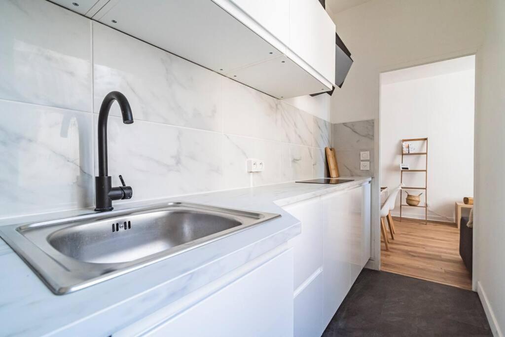 Le Cosy - 2 Chambres - Hyper Centre Reims Ngoại thất bức ảnh